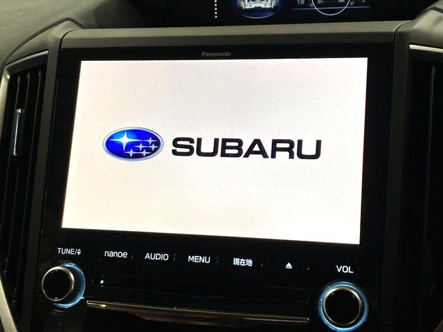 【純正ビルトインナビ】インテリアに溶け込むスタイリッシュな「専用設計ナビ」を装備♪視認性や操作性など基本性能にも優れ、より上質なカーライフをお楽しみいただけます。