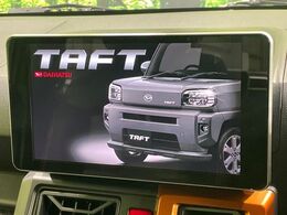 【純正9型ナビ】人気の純正ナビを装備しております。ナビの使いやすさはもちろん、オーディオ機能も充実！キャンプや旅行はもちろん、通勤や買い物など普段のドライブも楽しくなるはず♪