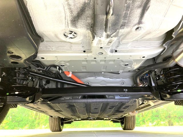 下回りがきれいなうちに、防錆加工の施工がオススメ。降雪地域はもちろん、沿岸部にお住いの方や、趣味でマリン・ウィンタースポーツをされる方に大変好評いただいております。