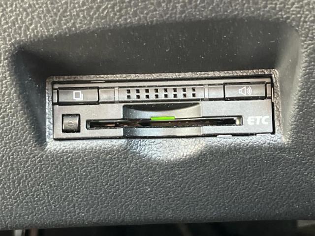 お車に合わせて無料保証以外にも、保証範囲、期間、距離を拡充させた有料保証もご用意しております！中古車の購入が初めてで不安・・・というお客様もご安心ください！