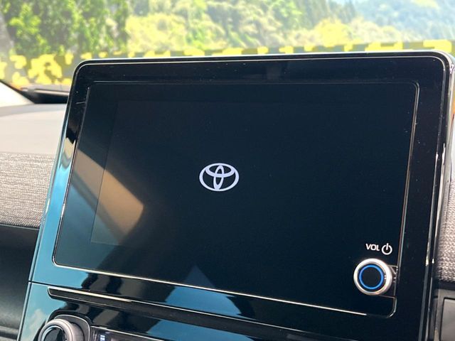【8インチ　ディスプレイオーディオ】大画面のディスプレイはAppleCarPlayやAndroidAutoが利用可能。大きな画面でスマホナビアプリ等が利用いただけます♪