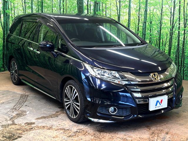 大好評のボディコーティング「弾スプラッシュコート」もご納車までに施工可能。通常のガラスコートと異なる、耐久年数6年の無機質ガラスコーティングが、ボディをキレイな状態に保ってくれます。