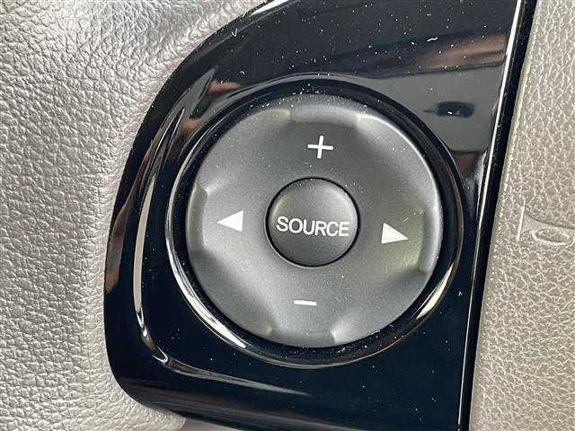 【運転席操作部】快適なドライブを楽しむための機能が装備されています！運転席から触れるので、使いやすいです！除菌プランいれていただくと、さらに清潔で安心していただけます！