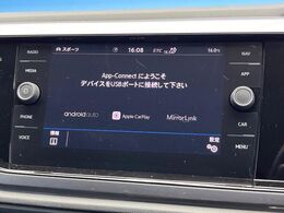 ●Apple　Car　Play：スマホとの有線接続で、ナビ・オーディオ再生などスマホのアプリ機能が画面でも使える便利機能です！