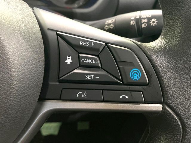 【プロパイロット】高速道路での長距離走行が楽に！！渋滞時と巡回走行のシーンで、アクセル・ブレーキ・ステアリングを自動で制御し、長距離運転の負担を軽減してくれます♪