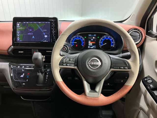 ボレロだけのソフトレザー調＆トリコットコンビシートのモーヴピンク♪乗り込むだけでHAPPYになるインテリアです♪♪