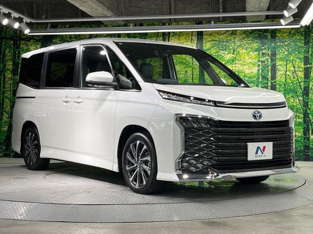大好評のボディコーティング「弾スプラッシュコート」もご納車までに施工可能。通常のガラスコートと異なる、耐久年数6年の無機質ガラスコーティングが、ボディをキレイな状態に保ってくれます。