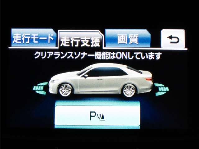 クリアランスソナーが付いています！フロント＆リアにセンサーがあり、障害物に近づくと警告音が鳴りドライバーへお知らせ！すごく便利な人気装備です！！
