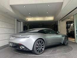 流線型の美しいプロポーション。