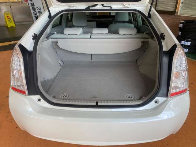 当社は、販売から納車・アフターまで一人の担当が行います。売って終わりという考えは御座いません。購入後も長いお付き合いが出来るようにキッチリ対応させて頂きますのでご安心下さい。