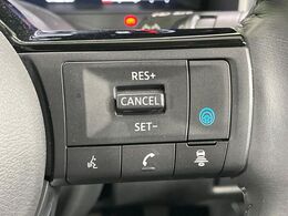 【プロパイロット】高速道路での長距離走行が楽に！！渋滞時と巡回走行のシーンで、アクセル・ブレーキ・ステアリングを自動で制御し、長距離運転の負担を軽減してくれます♪