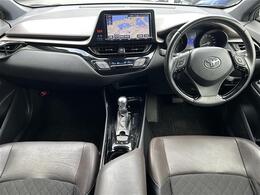 【インパネ全体】全方位で視界が広く、高い目線で運転もしやすいです！