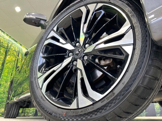 【モデリスタ20インチアルミホイール】外観にマッチした純正アルミホイールを装着しております。各種社外アルミホイールや、スタッドレスタイヤも取扱いしております。是非ご相談ください♪