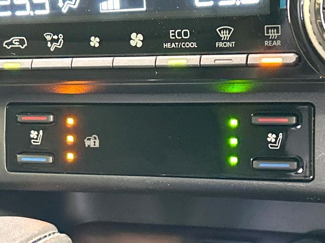 【シートベンチレーション】夏場は涼しい風でお尻や背中の熱やムレを防ぎ、冬はエアコンよりも早く温まってポカポカに！季節を問わず快適に過ごせます。