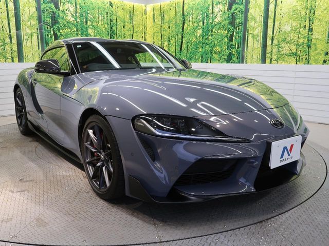 大好評のボディコーティング「弾スプラッシュコート」もご納車までに施工可能。通常のガラスコートと異なる、耐久年数6年の無機質ガラスコーティングが、ボディをキレイな状態に保ってくれます。