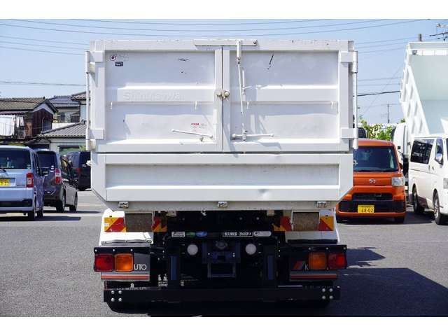 車検整備・ガラス交換や修理などなんでもお気軽にどしどしご連絡ください！