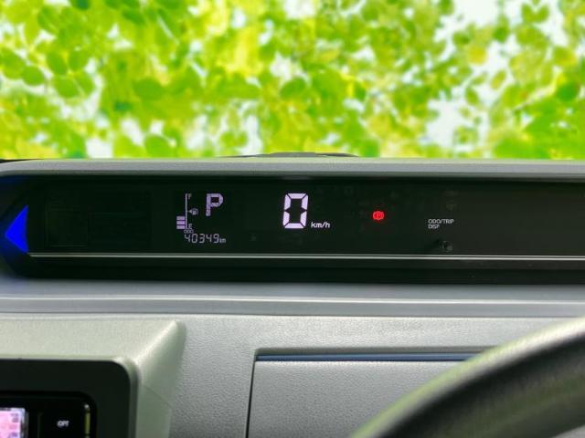 WECARSの展示場では実際に見て、触ってお車をお選びいただけます！知識の豊富な営業スタッフが様々なカーライフをご提案いたします！