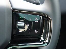 【全車速対応アダプティブクルーズコントロール】ミリ波レーダー+ステレオカメラ+赤外線により前方車輌を認識し、高速道路などの自動車専用道路や渋滞時などではドライバーの負担を大幅に軽減してくれます。