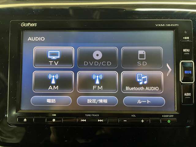 フルセグTVやCD/DVD再生にも対応しておりドライブを楽しむことができます。