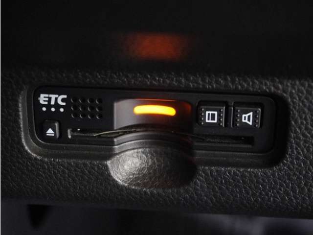 【ETC車載器】高速道路のご利用時にとても便利なETC車載器。セットアップ(費用別途)後にお渡ししとなります。