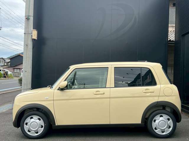 ☆当店の届出済・登録済未使用車は、原則走行距離が10km未満で年式が2年以内の車としております。☆豊富な在庫から車種、グレードや色をお選びいただくことできます。