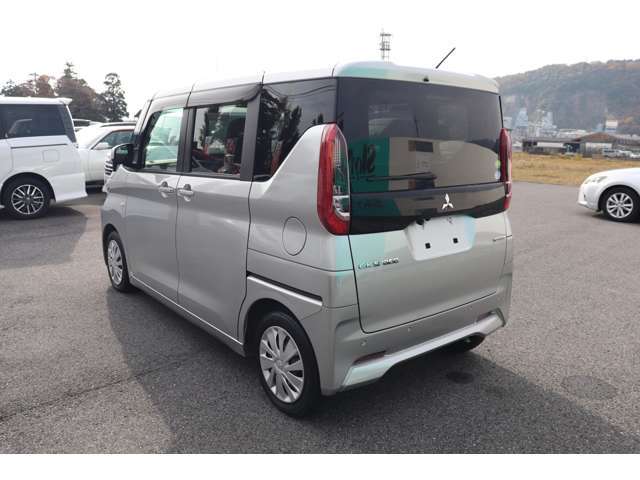 中古車はその性格上多少なりの傷がある場合がございます。包み隠さず各パネル毎の写真もご用意しておりますので、ネットで展示車を一周見て頂けた感覚になりますよ！