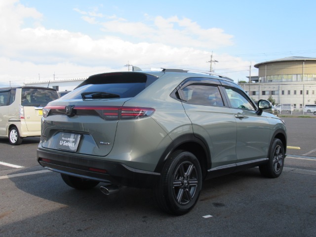 【全般】車両の年式や距離からは判断できない、内装・外装の状態や修理歴などが確認できる『車両状態証明書』をご用意しております。