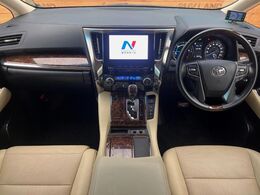 グループ総在庫数約30，000台！！全国の系列店からメーカー・車種問わずご紹介出来るので、あなたにピッタリのお車が見つかるはずです♪まずはお問い合わせ下さい☆