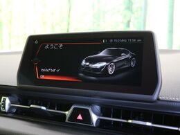 【メーカー純正ナビ】インテリアに溶け込むスタイリッシュな「専用設計」メーカーナビを装備♪視認性や操作性など基本性能にも優れ、より上質なカーライフをお楽しみいただけます。
