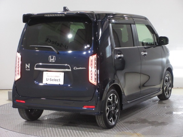 ボディクリーニング後、愛車をピカピカの状態へ保護するコーティング「ブライトパック」がおススメです！水垢がつきにくく、手入れがしやすくなりますよ！いつも愛車をきれいにしておきたい方におススメです。