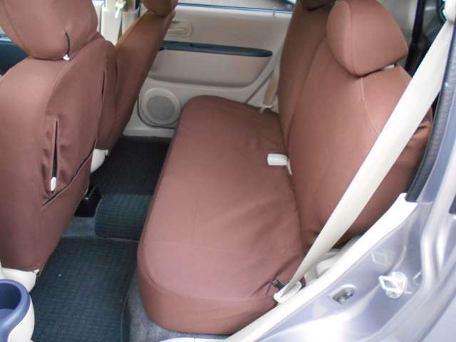 当方タバコが苦手なので、タバコの等の臭いがキツイ車も仕入れないよう心掛けております。少しでも臭いが気になったお車は消臭クリーニングを実施しております★