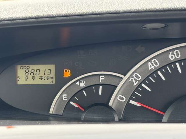 ☆明るく見やすいメーターパネルで走行距離数は88,000km☆