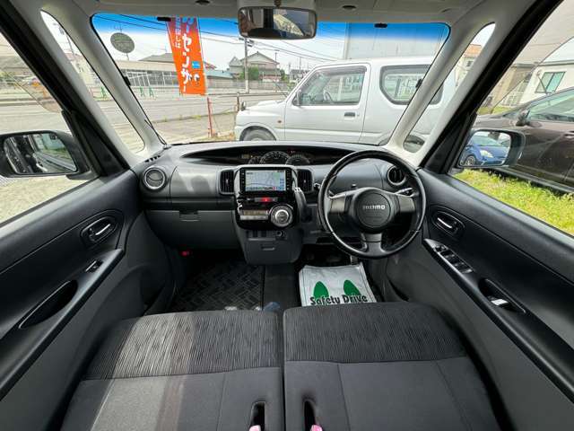 初心者の方でも安心して運転していただける視野の広さとなっております。