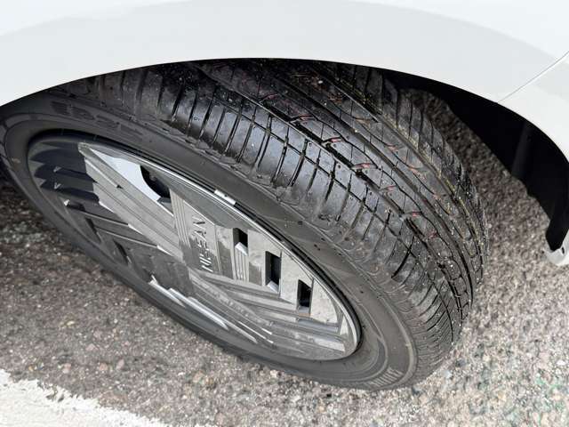 タイヤの溝も是非ご来場してお確かめください