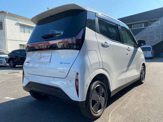最短3日で、ご納車可能です！お車についてのご質問やお見積りのご依頼、ご希望のお支払方法や月々のお支払金額・任意の保険内容のご相談も承っておりますので、お気軽に当店へお問い合わせ下さい！