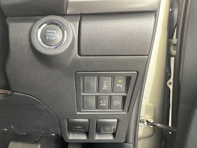 【運転席操作部】快適なドライブを楽しむための機能が装備されています！運転席から触れるので、使いやすいです！除菌プランいれていただくと、さらに清潔で安心していただけます！