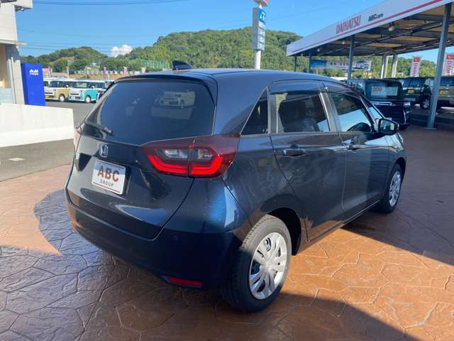 月々1万円からの安心定額カーリースも取り扱いしております。車検・自動車税・メンテナンス(オイル交換など)が全て込みなので、毎月の維持費も楽々です。詳細は当店までお問い合わせください。
