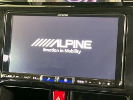 【BIG-X9インチナビ】人気の大画面BIG-Xナビを装備。専用設計で車内の雰囲気にマッチ！ナビ利用時のマップ表示は見やすく、テレビやDVDは臨場感がアップ！いつものドライブがグッと楽しくなります♪
