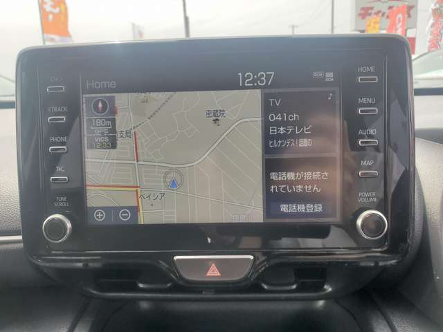 ☆店舗入り口☆　　　　店舗入り口は、表通り沿いに、2か所の出入り口が有ります！IN看板が目印です！