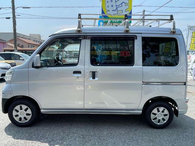 買取専門店ですが、ディーラーの整備工場と提携しておりますので、納車時の整備やアフターフォローなどもお任せください。