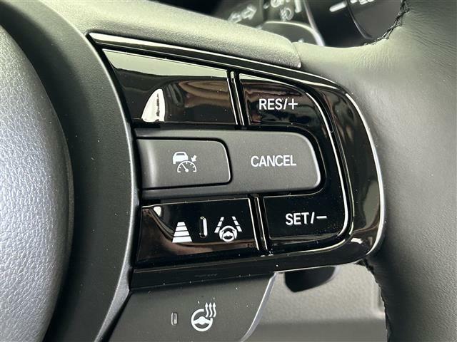 【Honda SENSING】ホンダの安全装備を搭載しています！機能には限界があるためご注意ください。◆搭載機能例：衝突軽減ブレーキ/歩行者事故低減ステアリング/路外逸脱抑制/標識認識/ACC