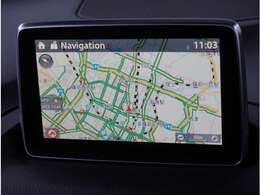 【純正マツダコネクトナビ】美しい地図画面と簡単操作が特徴です。手元のコマンダーで操作が可能なので入力や操作も便利ですね！各種車両設定や車両情報を確認することも可能です。