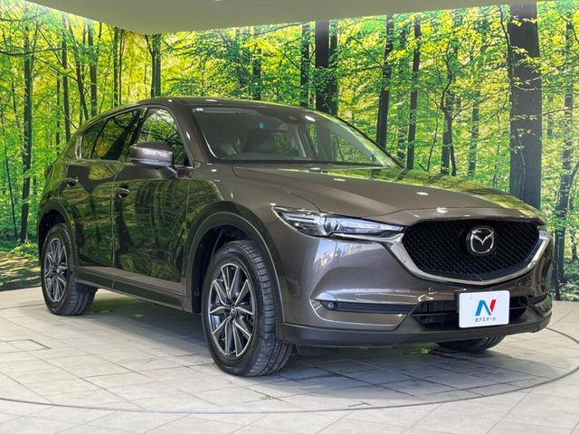 大好評のボディコーティング「弾スプラッシュコート」もご納車までに施工可能。通常のガラスコートと異なる、耐久年数6年の無機質ガラスコーティングが、ボディをキレイな状態に保ってくれます。