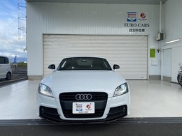 Audi　TT　8J　最終モデル　特別仕様車　S-LINEコンペティション