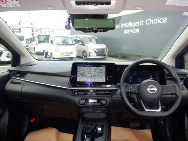 車内。視界も良好でストレス無く快適なドライブをご提供できます♪