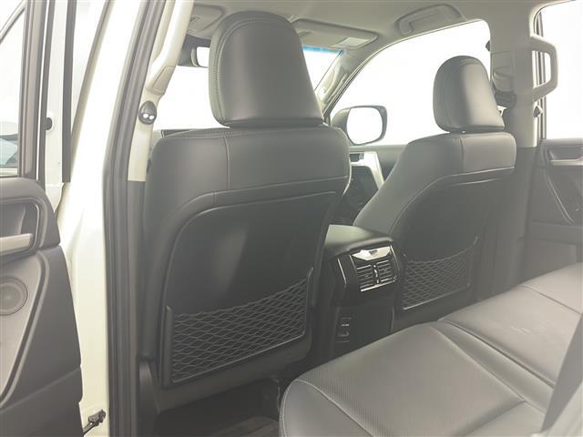 【窓操作部】軽い力で、窓を開けたり閉めたりすることができます！掲載箇所以外にご希望の写真がございましたら、お気軽にお問い合わせ下さい！メールや郵送でお送りさせていただきます。