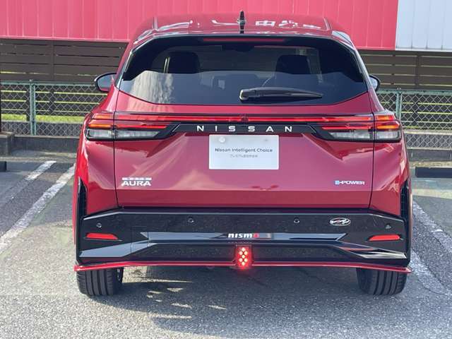 多彩な先進技術やゆとりのある室内空間、そして、広さとトップクラスの荷室を実現。