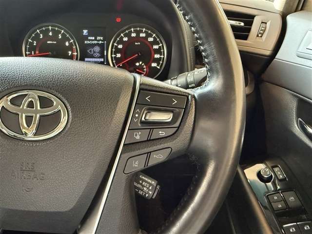 マルチインフォメーションの表示変更や設定が可能です！クルーズコントロール搭載☆車間距離を保ちながら走行が可能です！