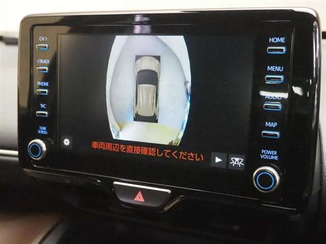 車の状態をモニターで上から俯瞰で確認できます。パノラミックビューモニター装備♪