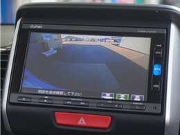 ◆バックカメラ◆リバースにするだけで映ります、後方の安全確認や、狭い駐車場での車庫入れ、雨の日や夜間など視界の悪い時に便利です！安全にバックする為には欠かせない装備です。